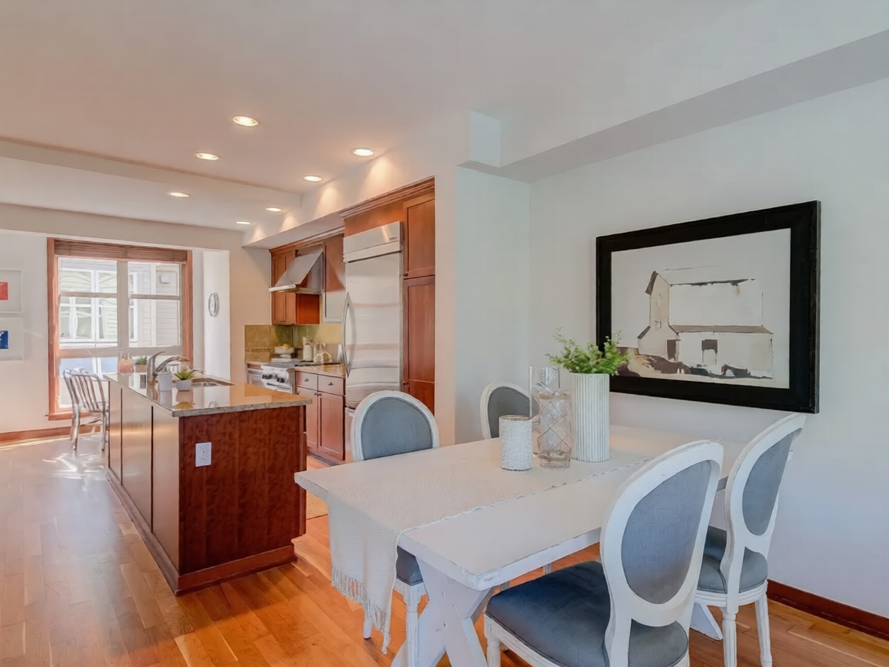 722 Nob Hill Ave N #D - Photo 6 of 25