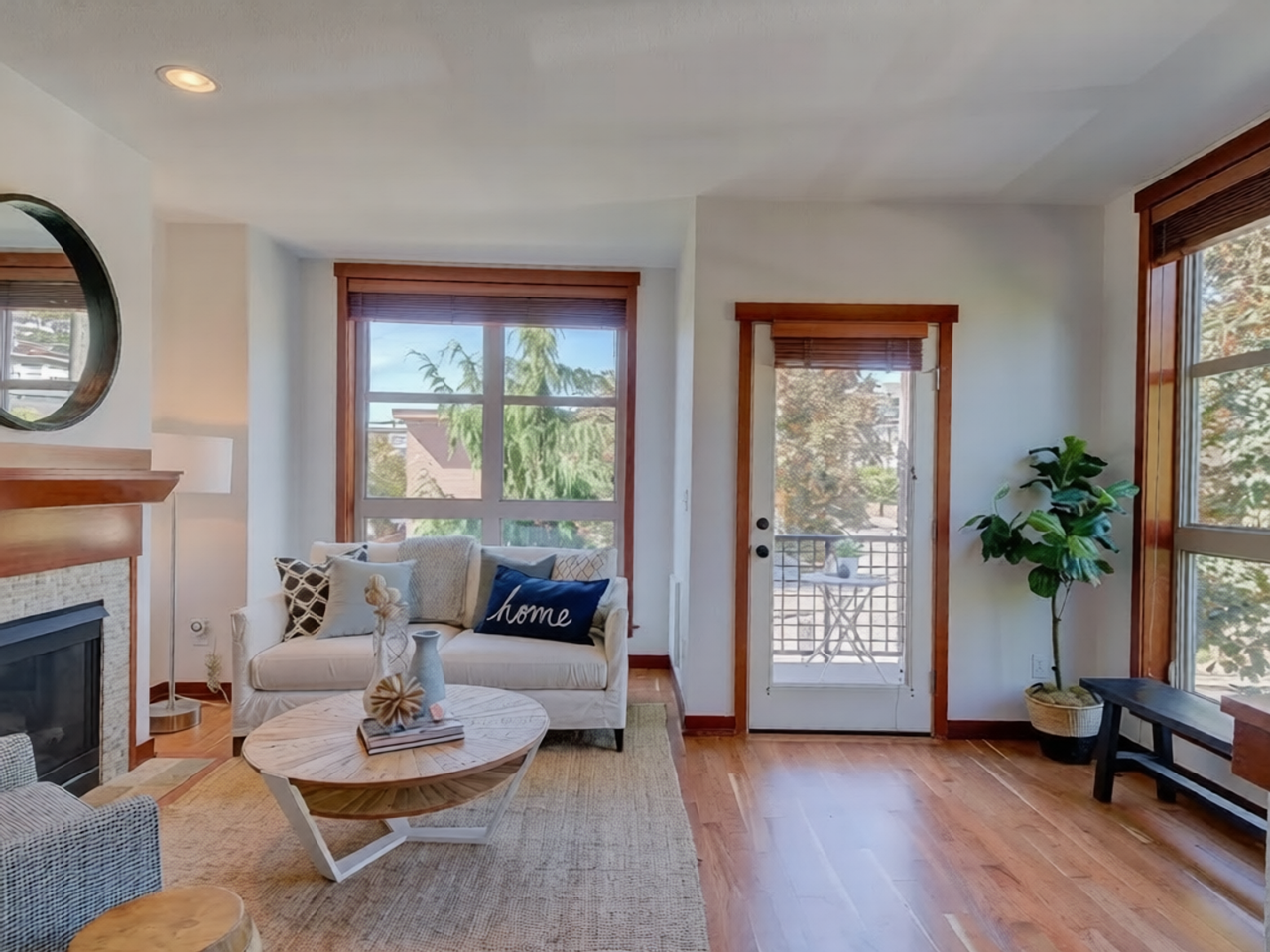 722 Nob Hill Ave N #D - Photo 7 of 25