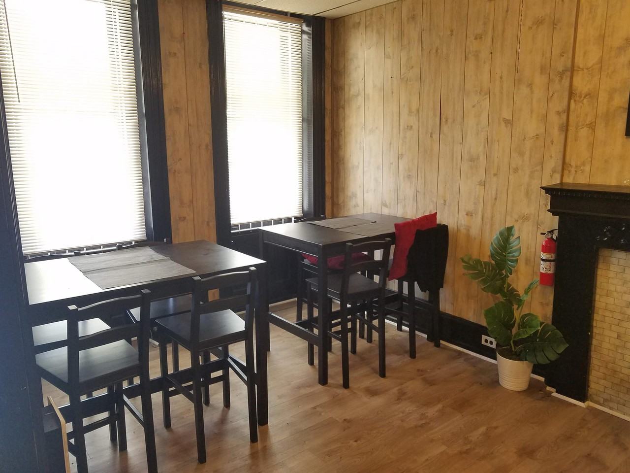 1225 W Allegheny Ave #2M - Photo 3 of 19