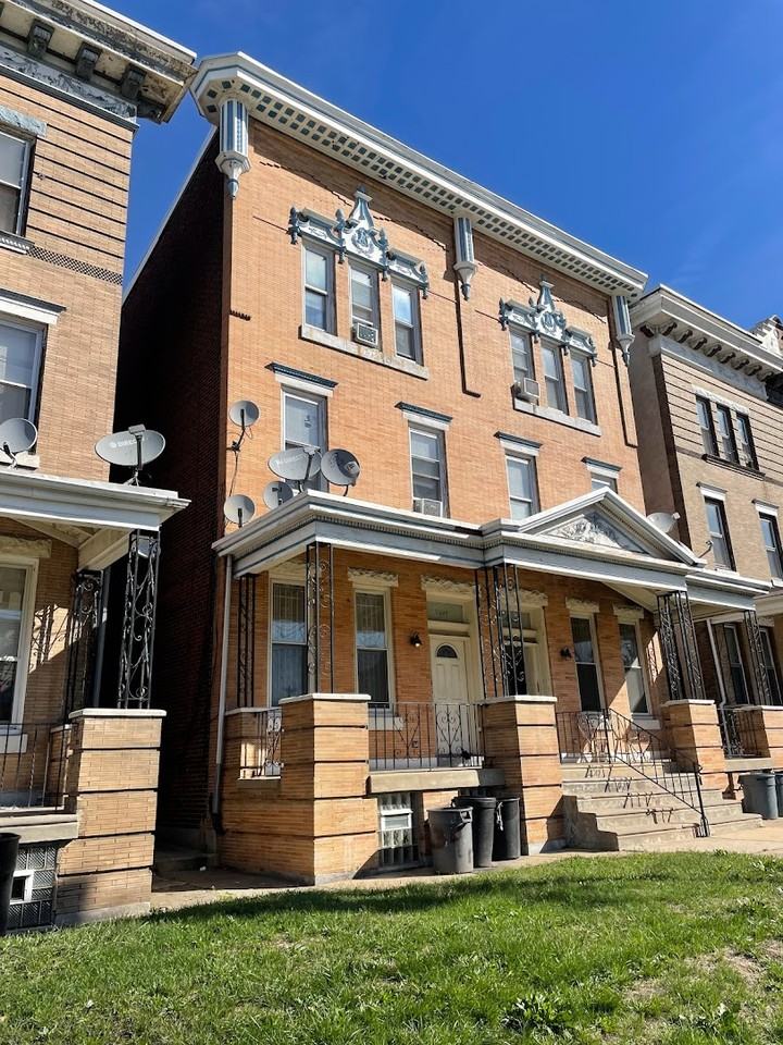 1313 W Allegheny Ave #1F - Photo 7 of 8