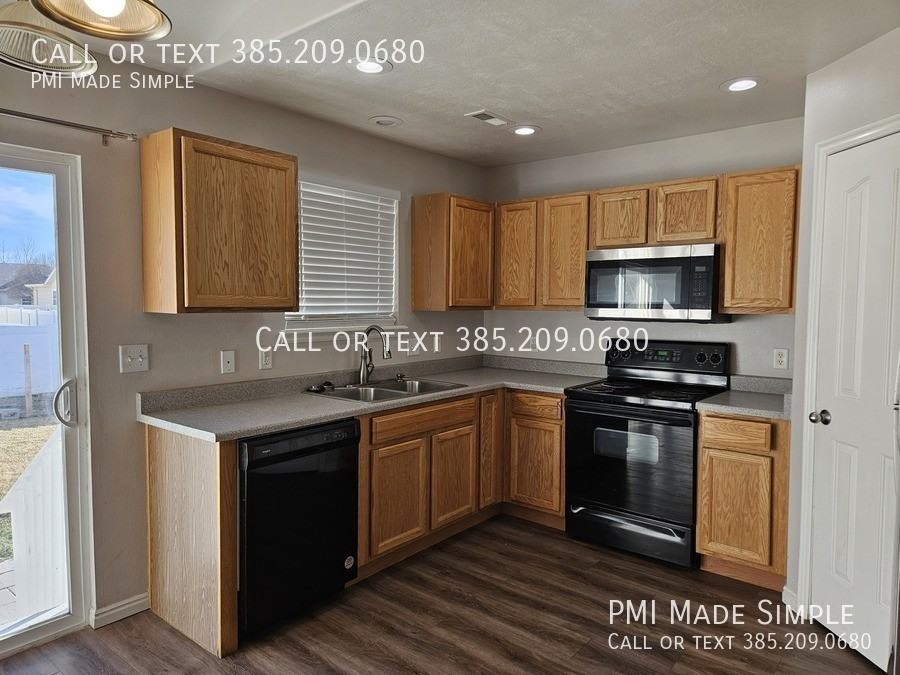 2138 E Lodge Pole Dr - Photo 4 of 36