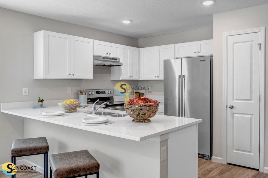 6421 Breezy Oaks Way #101 - Photo 6 of 27