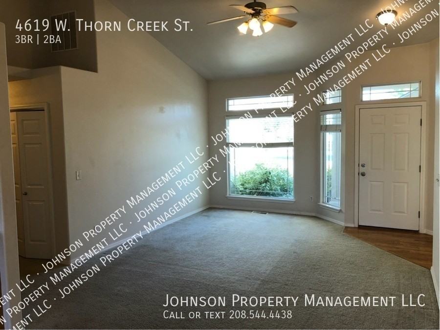 4619 W Thorn Creek St - Photo 4 of 16