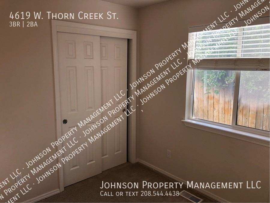 4619 W Thorn Creek St - Photo 6 of 16