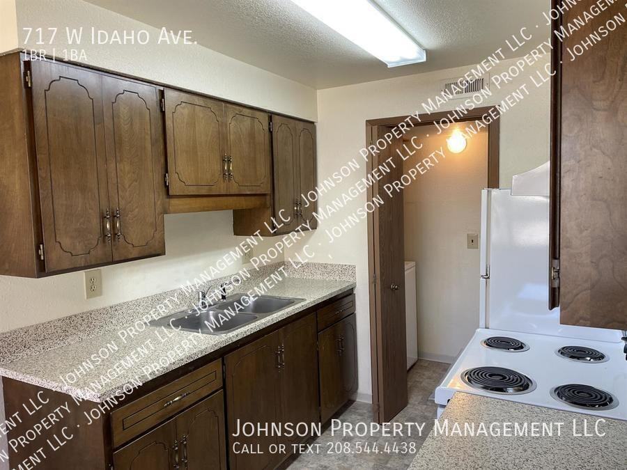 717 W Idaho Ave - Photo 2 of 10