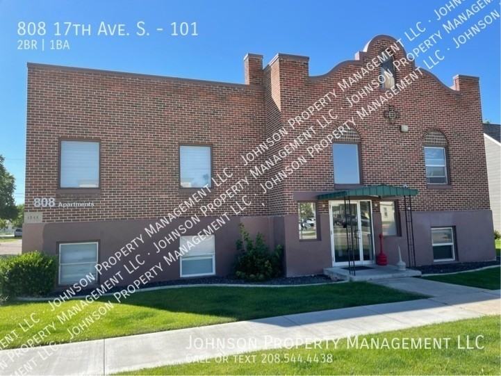 808 17th Ave S #101 - Photo 2 of 12