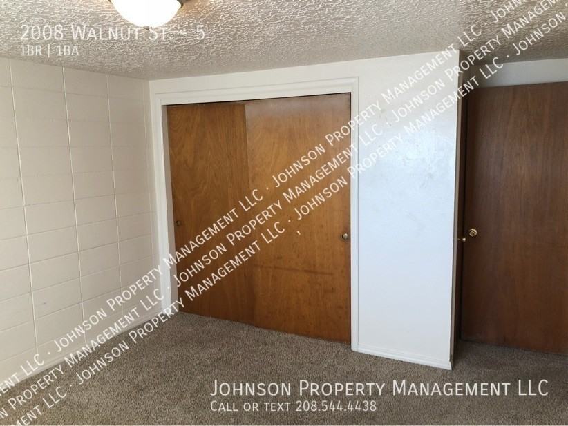 2008 Walnut St #5 - Photo 7 of 15