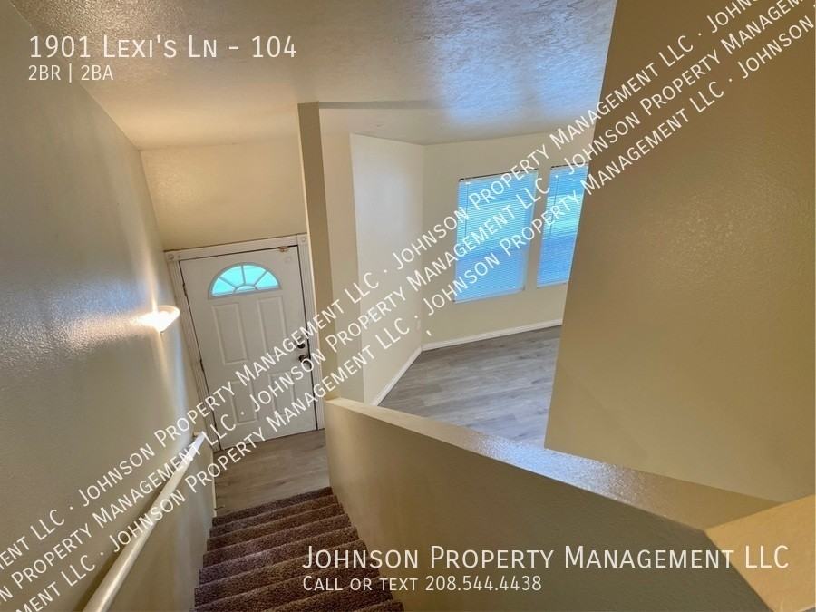 1901 Lexis Ln #104 - Photo 7 of 12