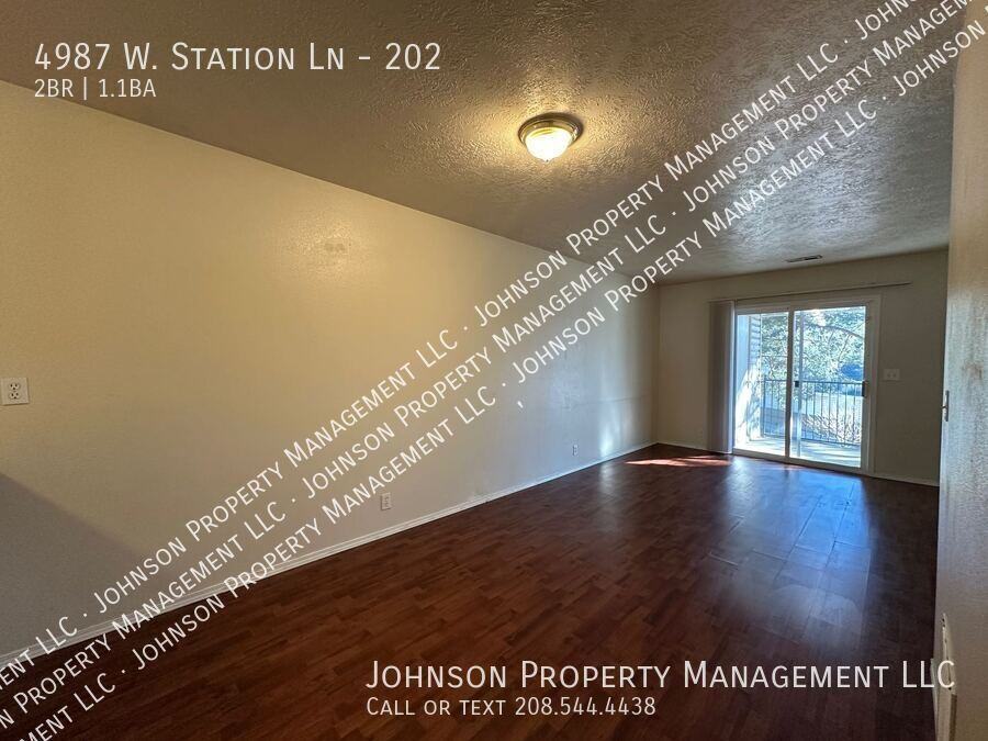 4987 W Station Ln #202 - Photo 7 of 13