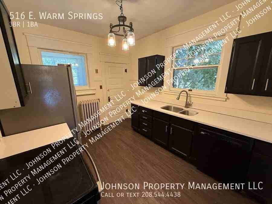 516 E Warm Springs Ave - Photo 4 of 15