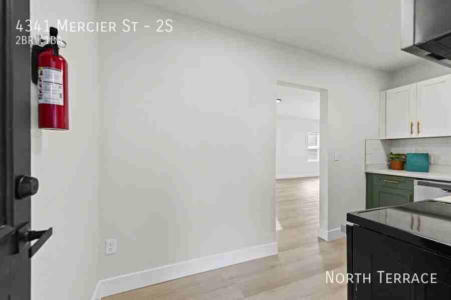 4341 Mercier St #2S - Photo 4 of 50