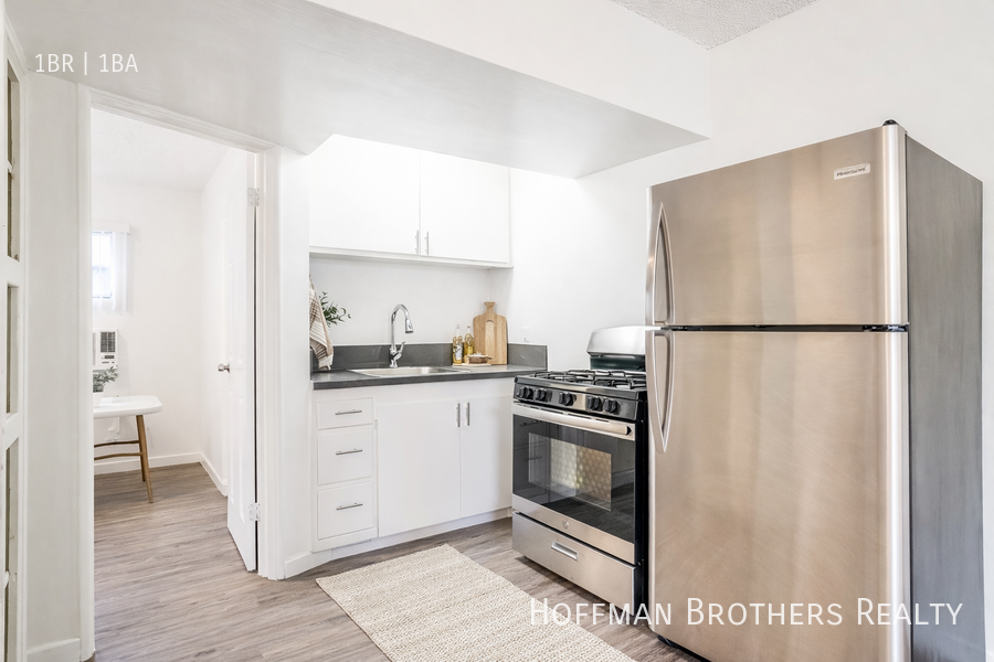 4558 W 173rd St #AA - Photo 2 of 4