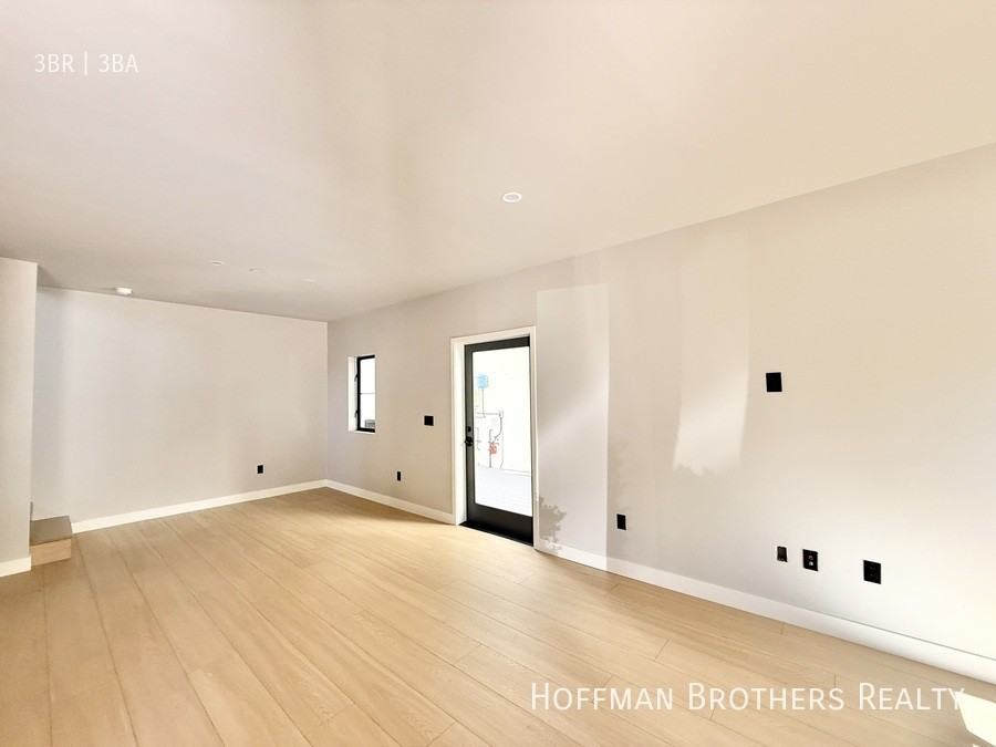 1249 S Plymouth Blvd #1249