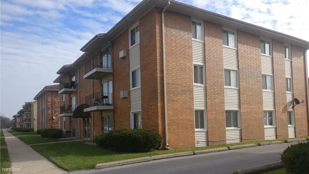 1913 Canal St #3B - Photo 2 of 11