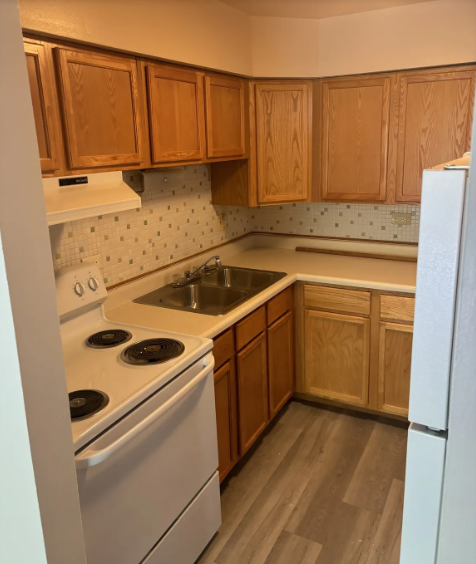 1913 Canal St #3B - Photo 7 of 11