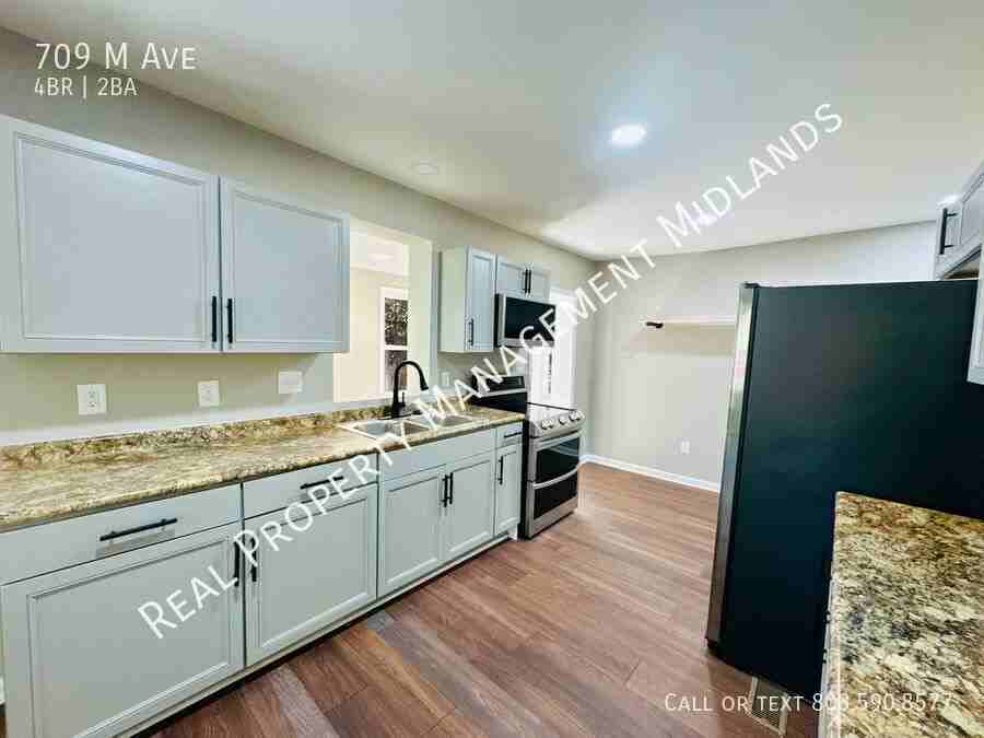 709 Michaelmas Ave - Photo 7 of 28