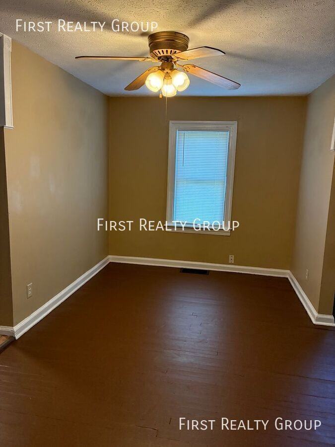 5290 Derby Rd - Photo 5 of 12