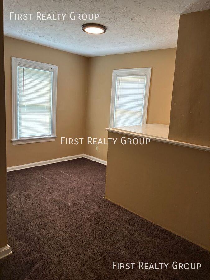 5290 Derby Rd - Photo 7 of 12