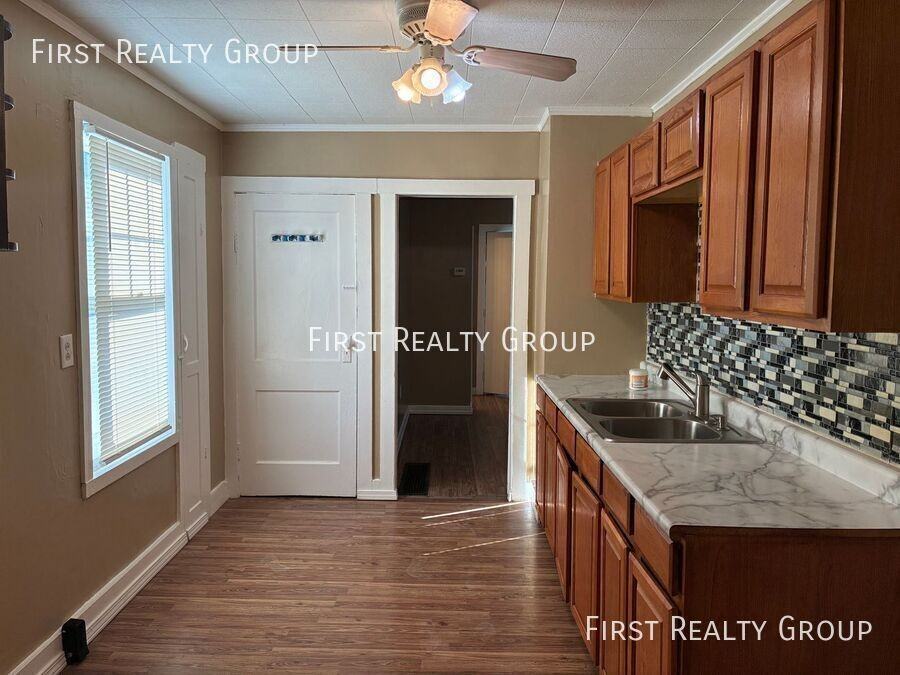 2144 Neff Rd - Photo 4 of 9