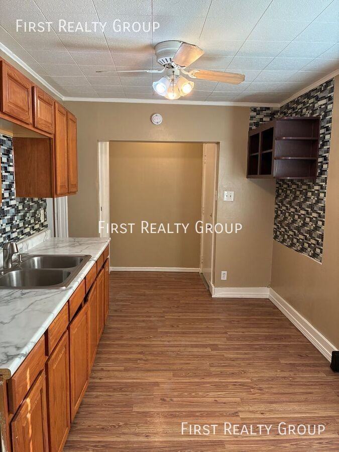 2144 Neff Rd - Photo 5 of 9