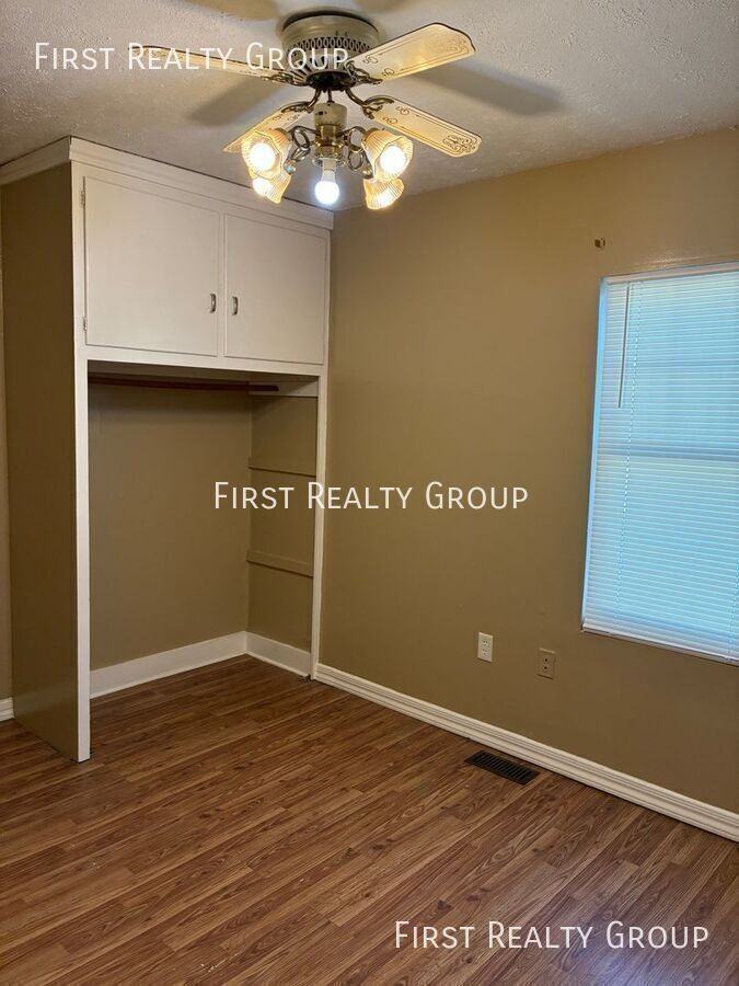 2144 Neff Rd - Photo 6 of 9