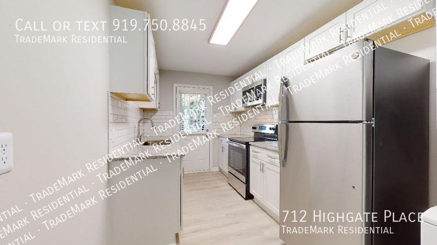 712 Highgate Pl - Photo 3 of 26