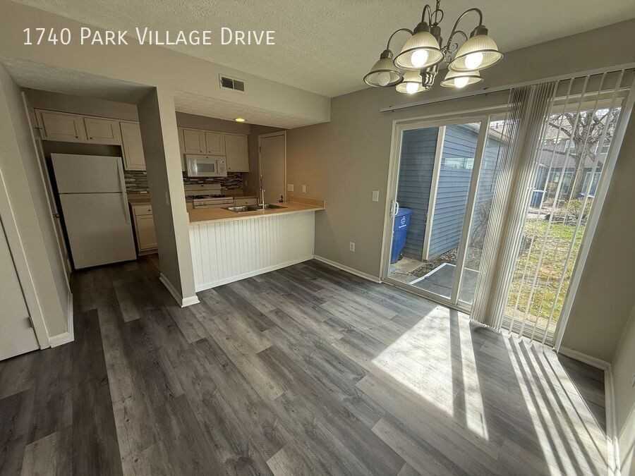 1740 Park Village Dr - Photo 4 of 27