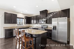 featured image of 412 Olive Ln