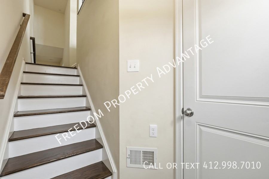 412 Olive Ln - Photo 7 of 42