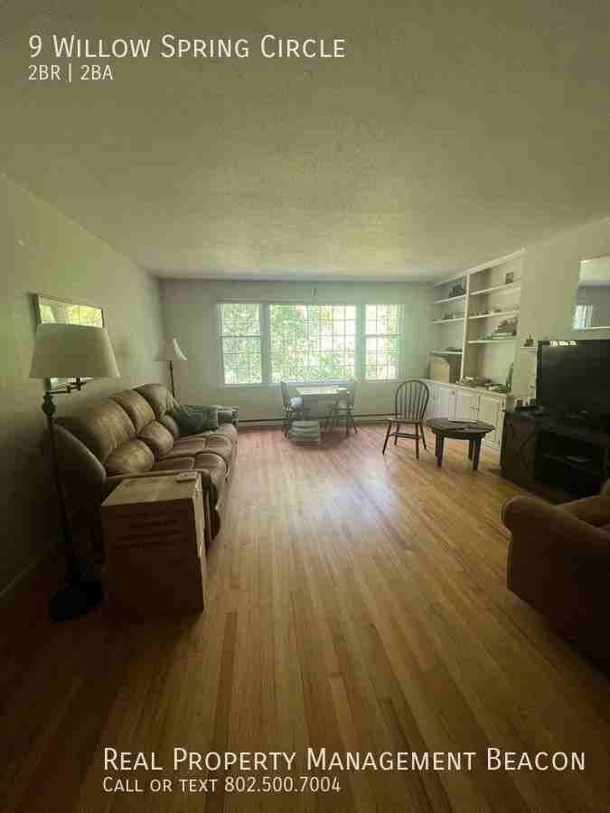 9 Willow Spring Cir - Photo 4 of 16