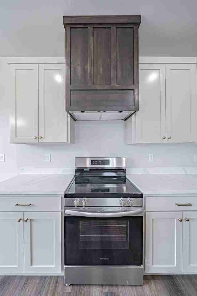 2966 Huntshire Ave #2966 - Photo 3 of 38