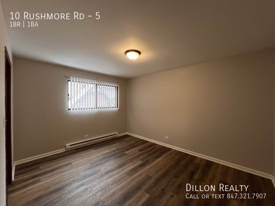 10 Rushmore Rd #5 - Photo 6 of 8