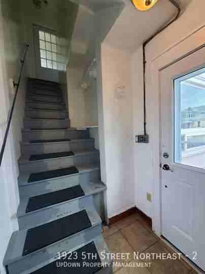 1923 5th St Ne #2 - Photo 5 of 11