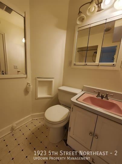 1923 5th St Ne #2 - Photo 7 of 11