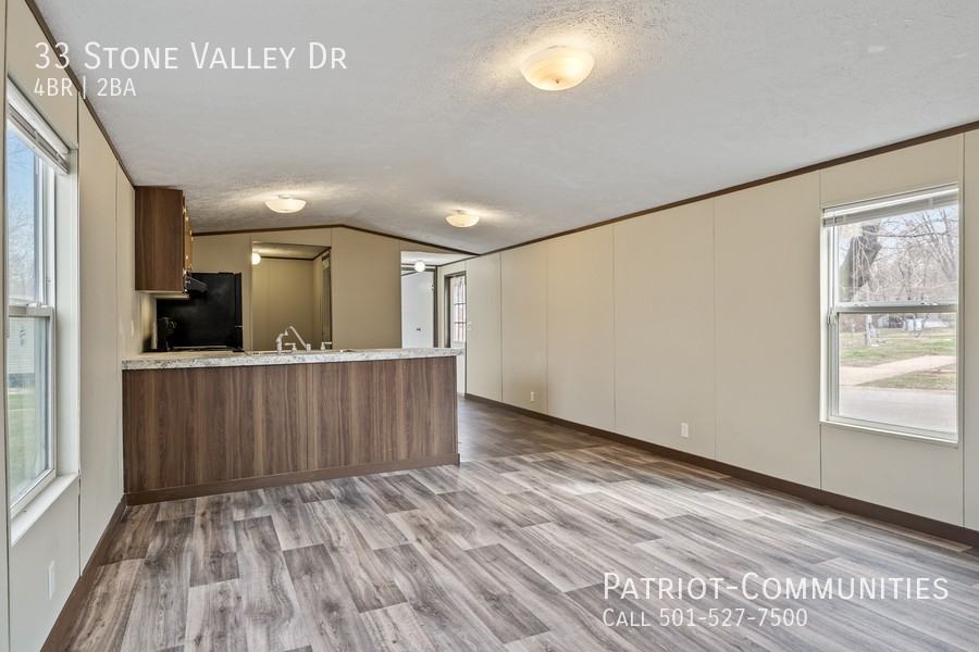 33 Stone Valley Dr - Photo 2 of 29