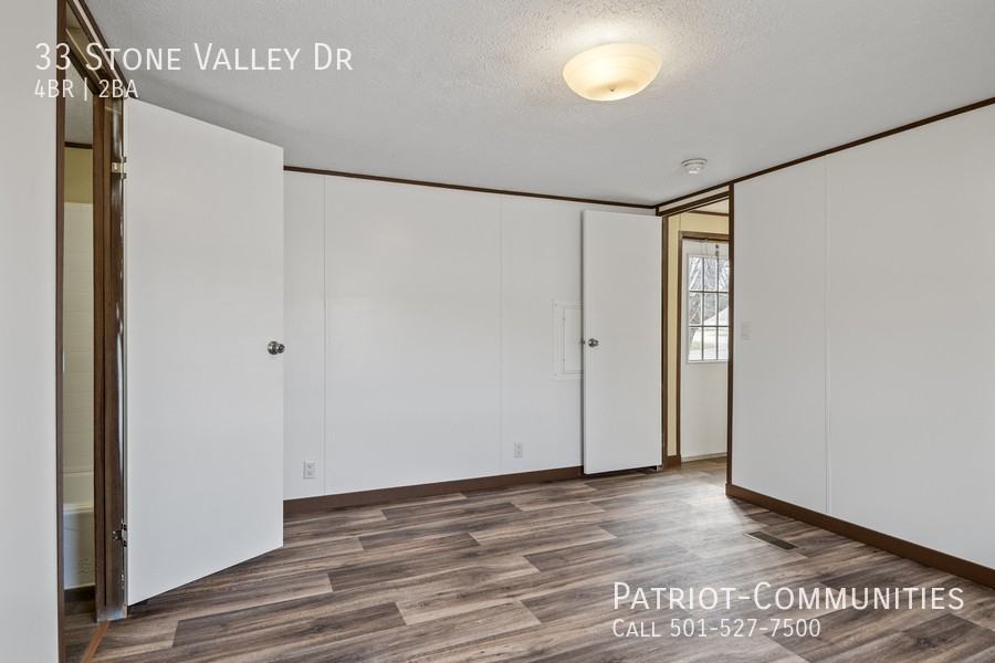 33 Stone Valley Dr - Photo 3 of 29