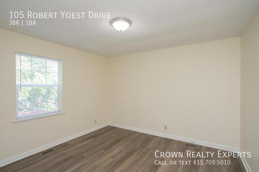 105 Robert Yoest Dr - Photo 7 of 24