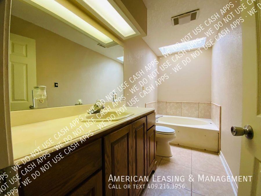 20 Pinewood Cir - Photo 3 of 15