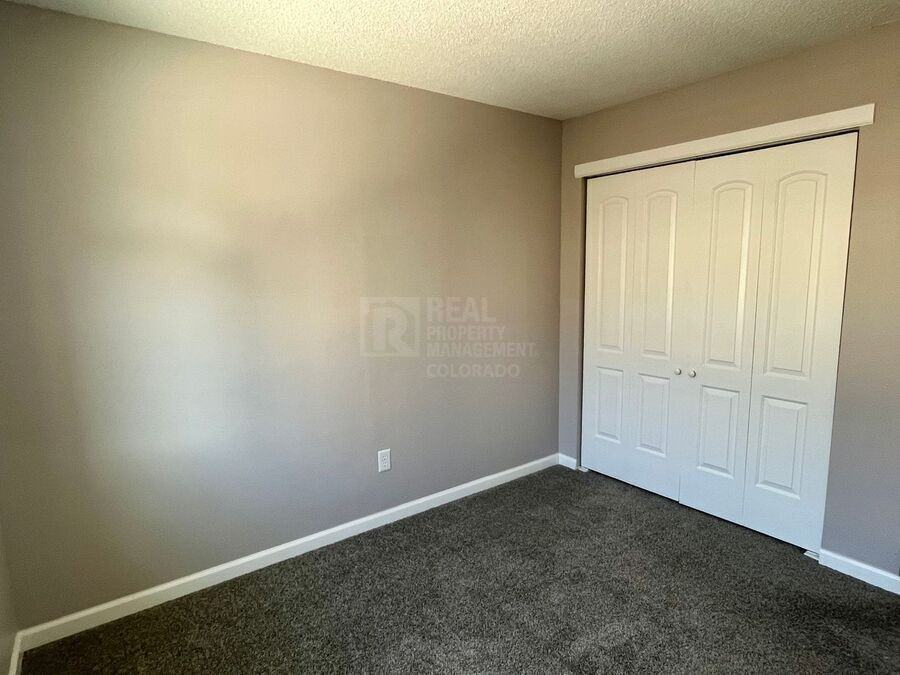 2626 Hearthwood Ln - Photo 6 of 10