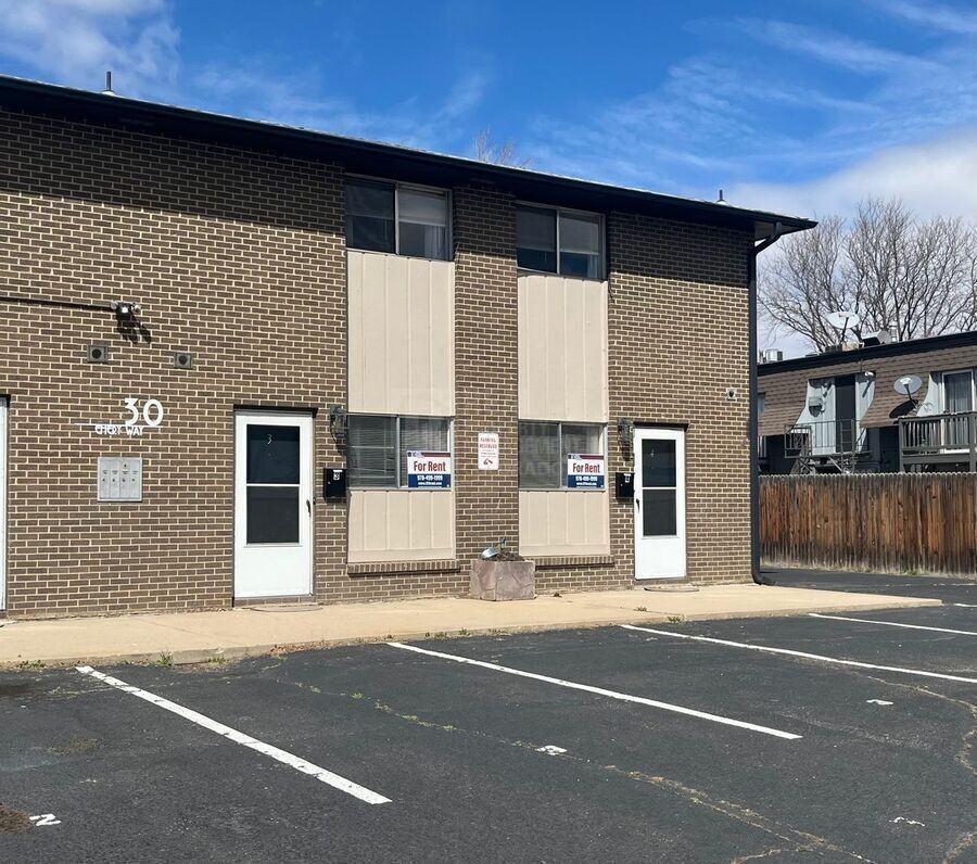 30 Emery Way #4 - Photo 2 of 11