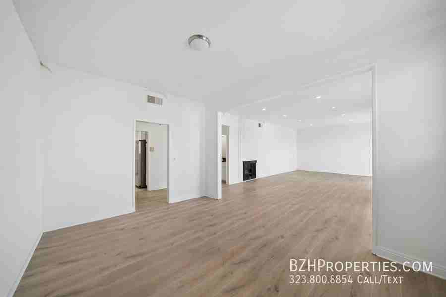 333 S Elm Dr #204 - Photo 4 of 30