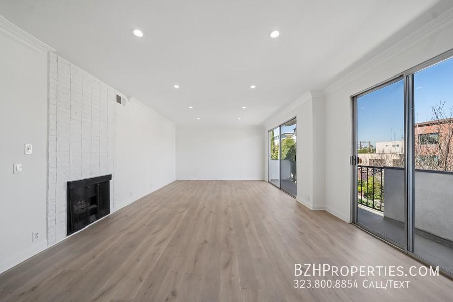 333 S Elm Dr #204 - Photo 5 of 30