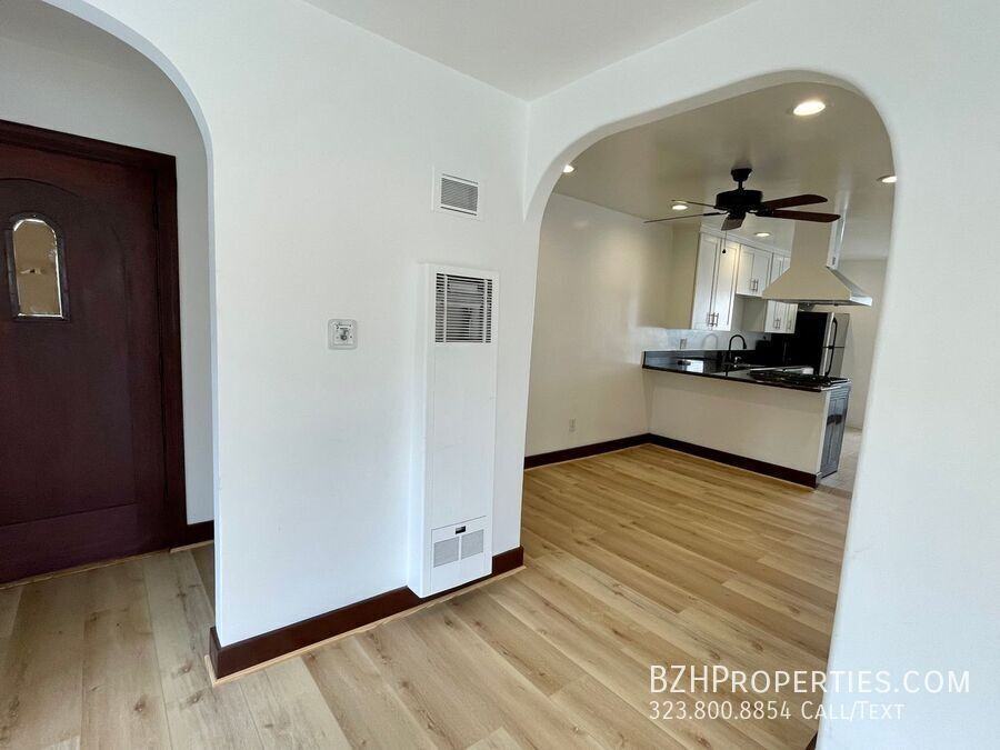 7946 Fountain Ave - Photo 2 of 40