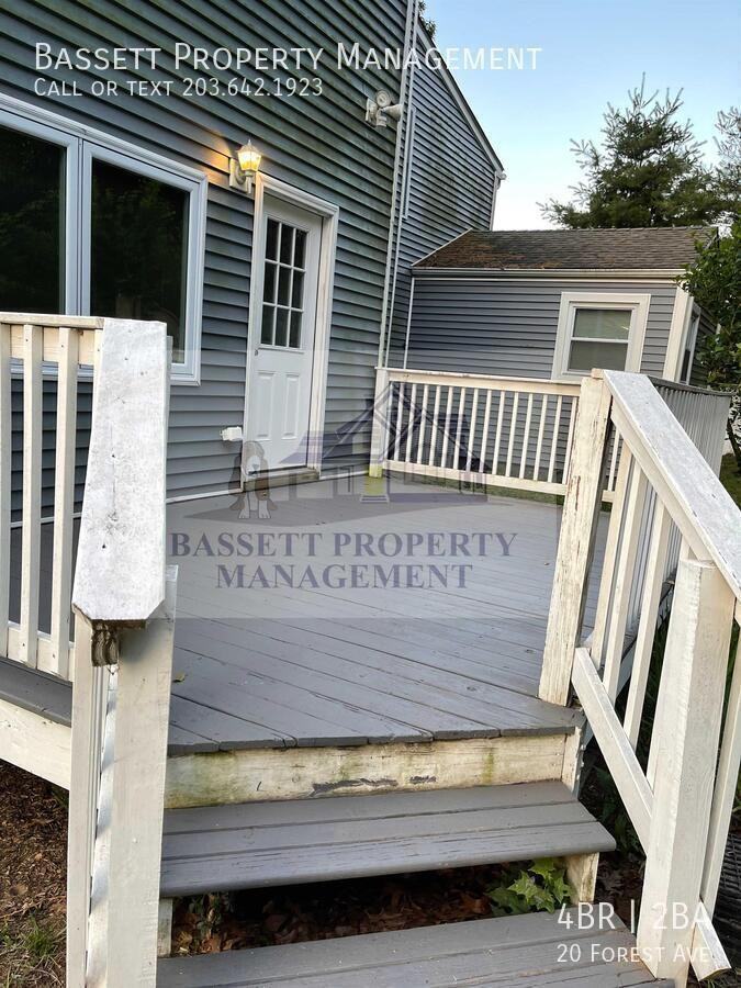 20 Forest Ave - Photo 4 of 50