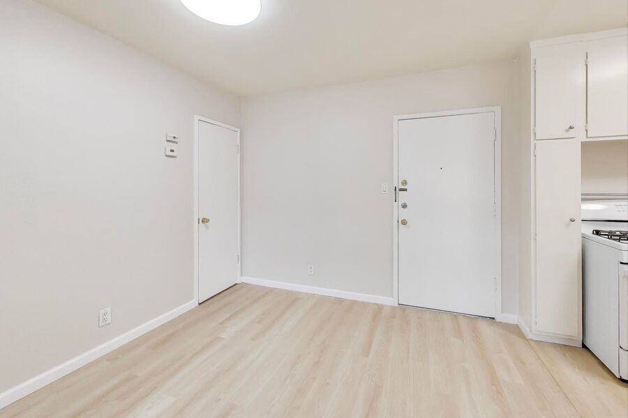 450 Alcatraz Ave #12 - Photo 5 of 20