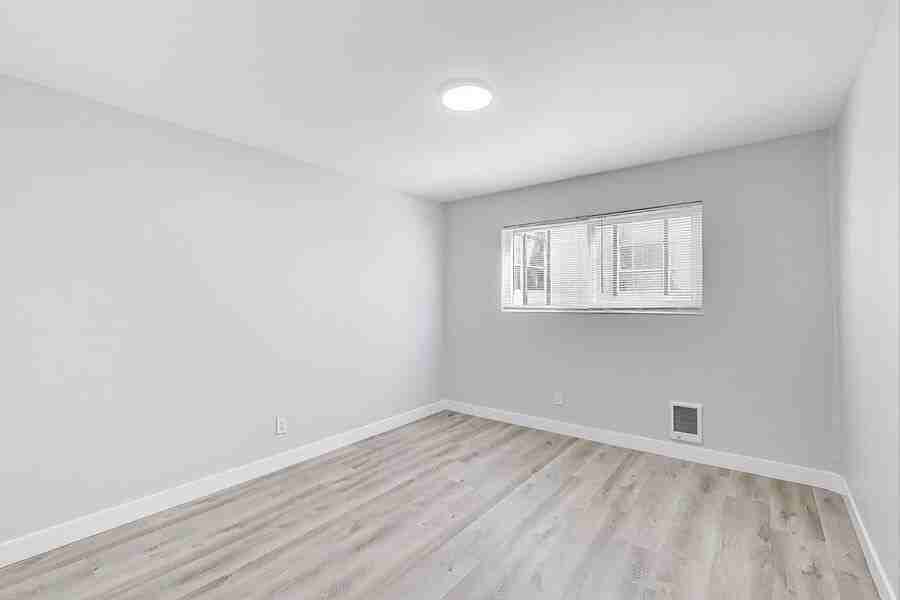 187 Montecito Ave #106 - Photo 6 of 21