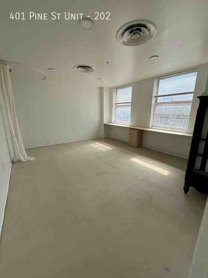 401 Pine St #202 - Photo 2 of 4