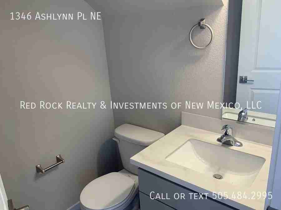 1346 Ashlynn Pl Ne - Photo 6 of 20