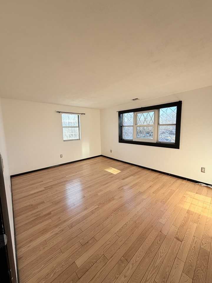 113 Oak Ln #12 - Photo 6 of 8