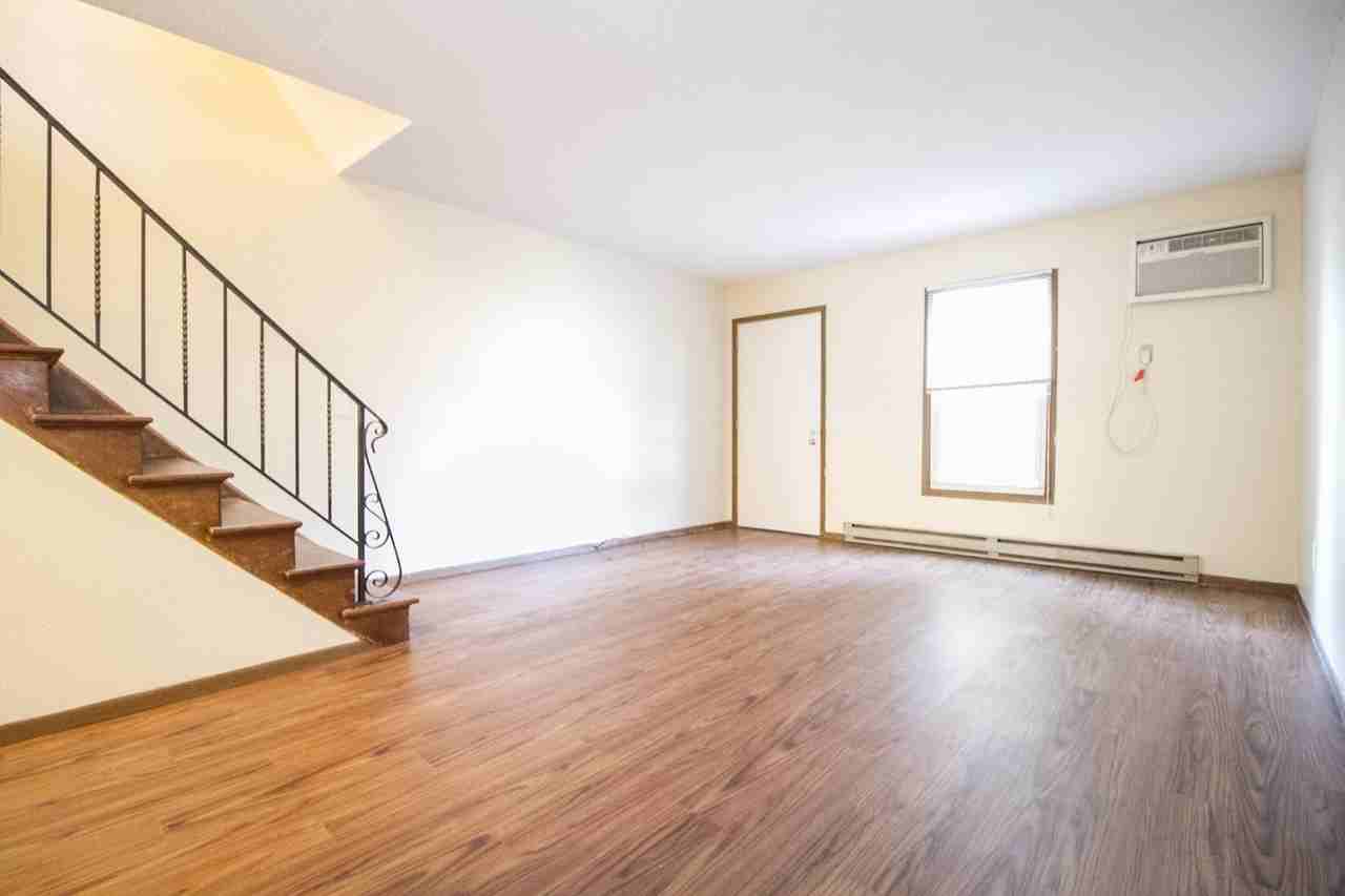 5369 Cresthaven Ln #0 - Photo 3 of 21